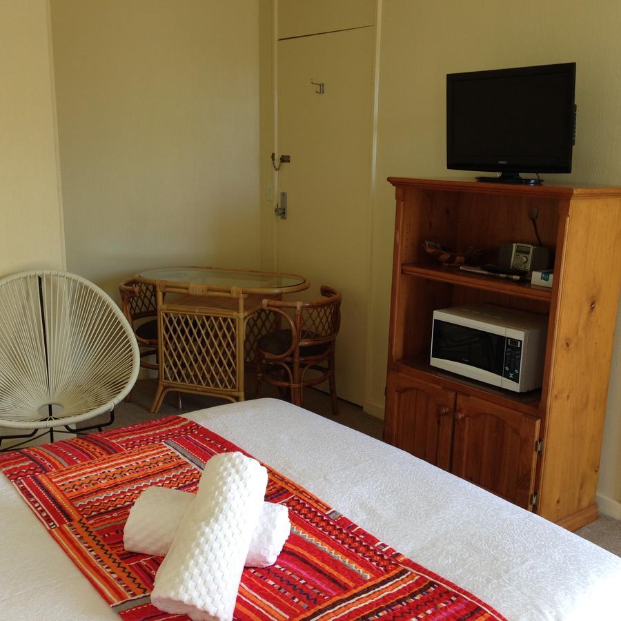 Abel Tasman Waterfront Motel Лейкс-Энтранс Экстерьер фото