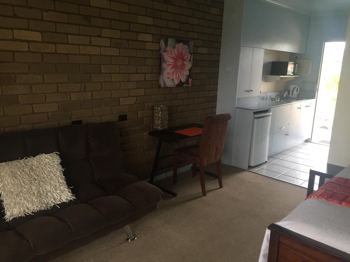 Abel Tasman Waterfront Motel Лейкс-Энтранс Экстерьер фото