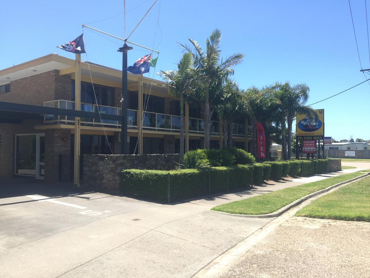 Abel Tasman Waterfront Motel Лейкс-Энтранс Экстерьер фото